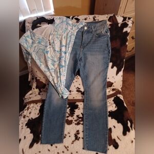 LAUREN CONRAD JEANS SIZE 8 SKINNY